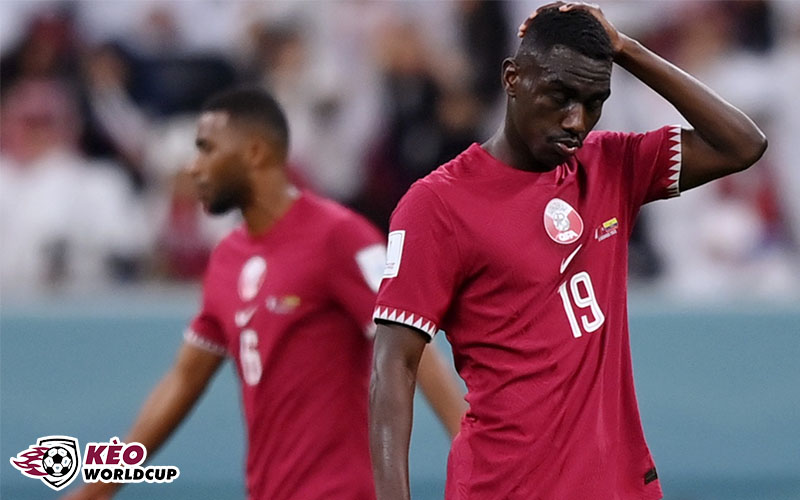 Chủ nhà Qatar thiết lập kỷ lục kém cỏi nhất tại World Cup